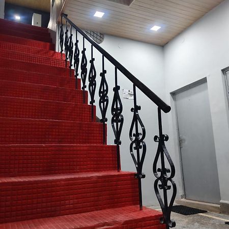 Hotel Crystal Dreams Матхура Екстер'єр фото